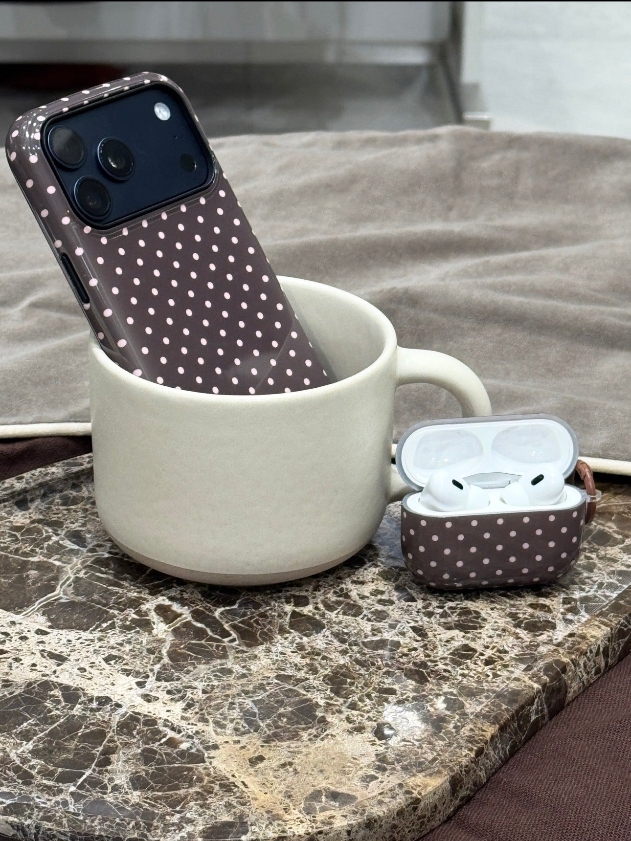 Dotted Elegance AirPods